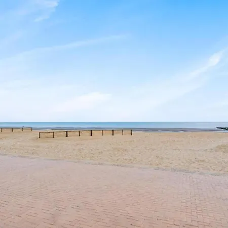 In Near Dunes, Cleaning Included * Oostduinkerke