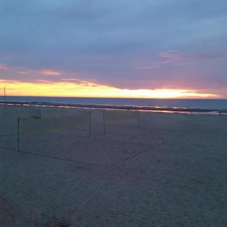 Vakantiehuis In Near Dunes, Cleaning Included Oostduinkerke